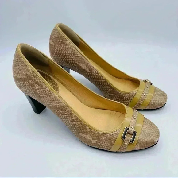 Cole Haan Beige Leather Snakeskin Print Pumps - Picture 1 of 11